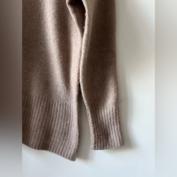 Everlane Wool-Yak Blended Pullover Sweater - Picture 10 of 15
